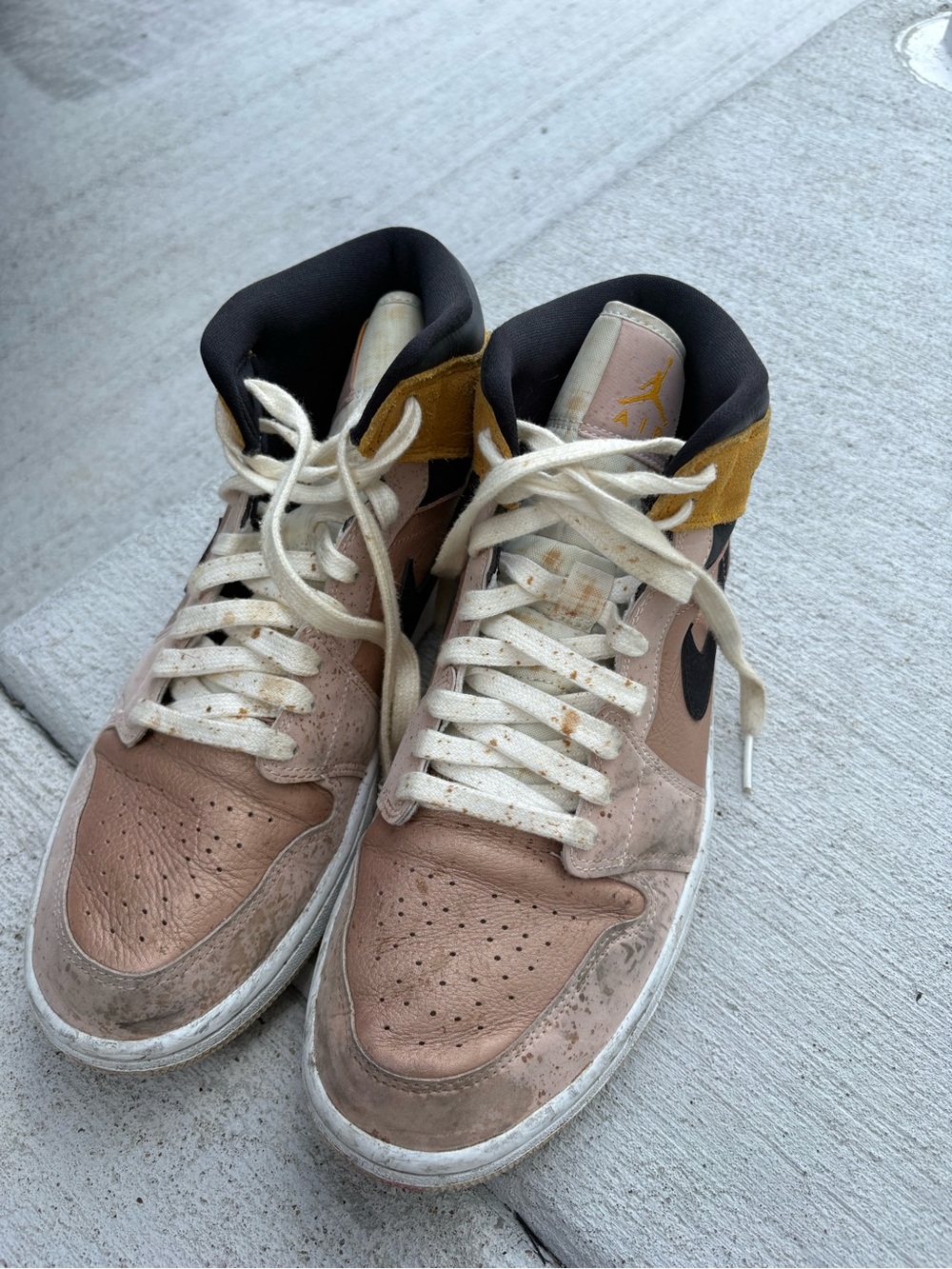 Nike Air Jordan 1 Mid - Pink, Tan & Black